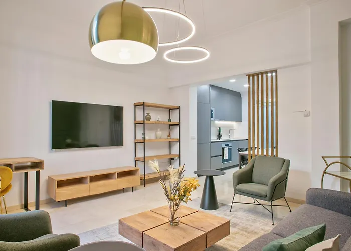 Anton\'S Downtown Apartment